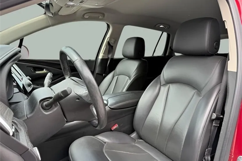 2019 Buick Envision Essence photo 1