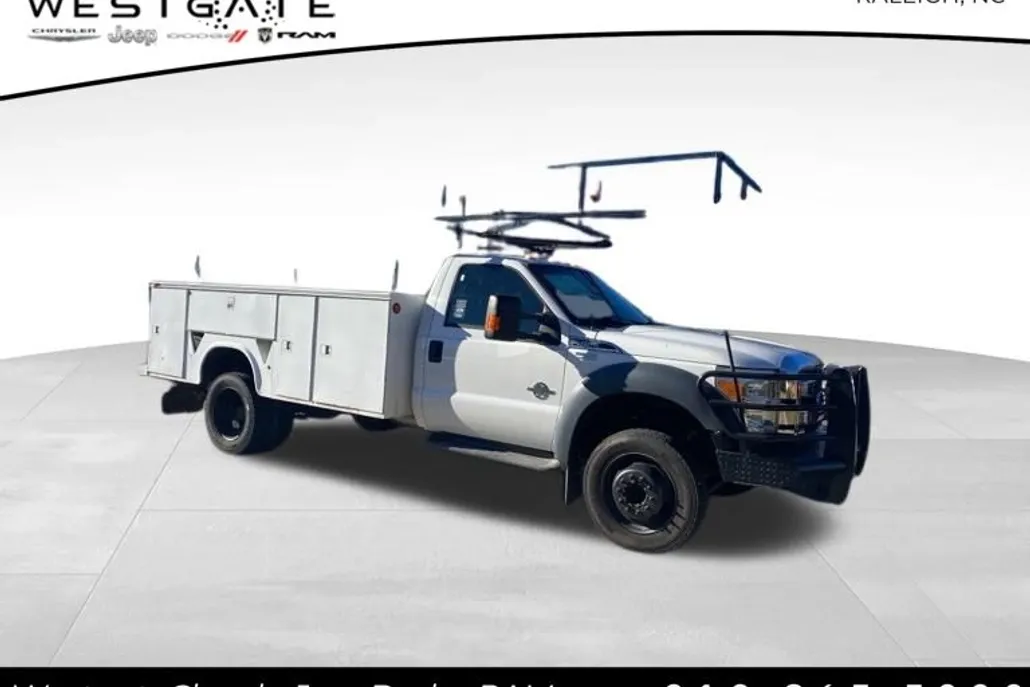 2016 Ford F-450 XLT photo 1