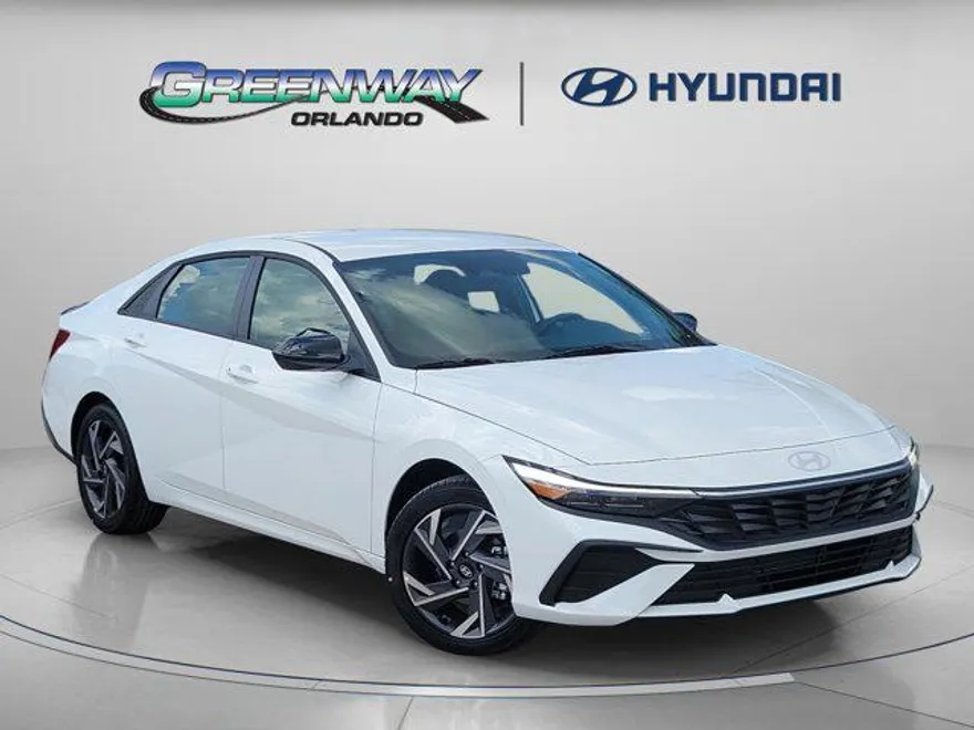 2025 Hyundai Elantra SEL Sport photo 1