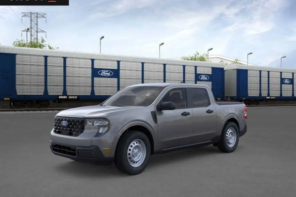 2025 Ford Maverick XL photo 1