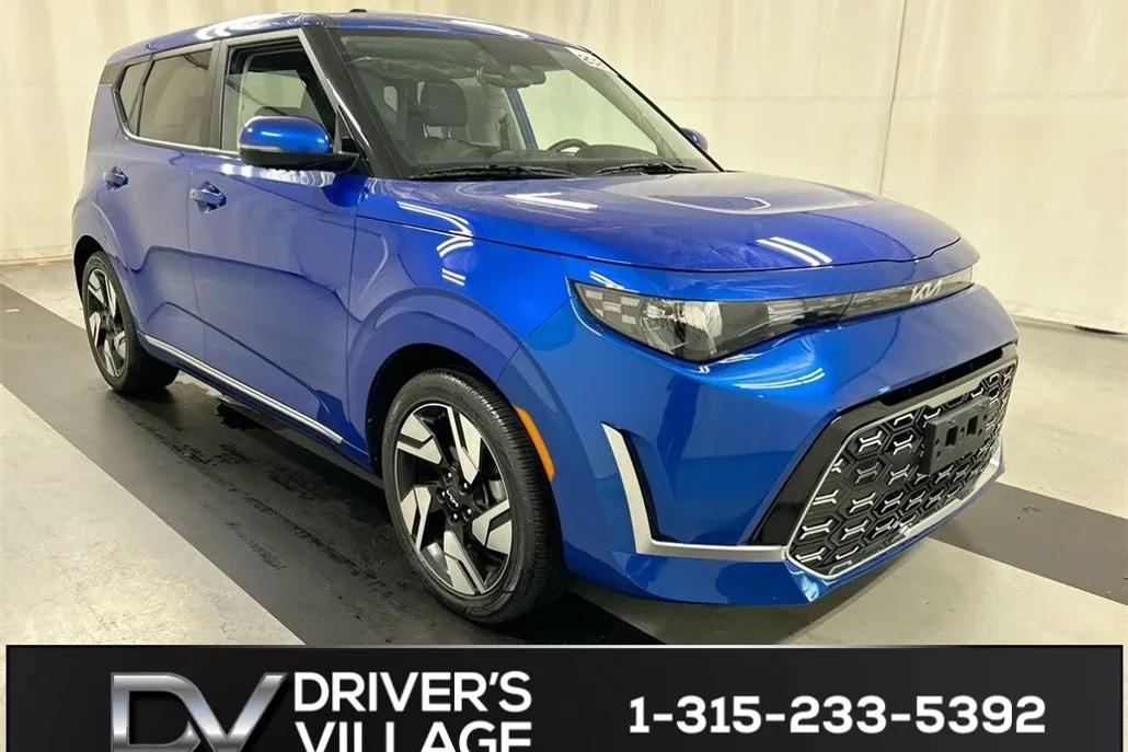 2023 Kia Soul GT-Line photo 1
