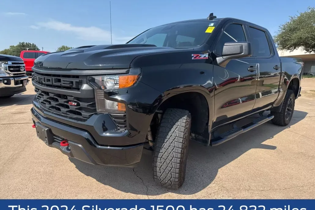 2024 Chevrolet Silverado 1500 Custom Trail Boss photo 1