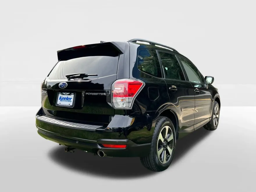 2018 Subaru Forester Limited photo 1