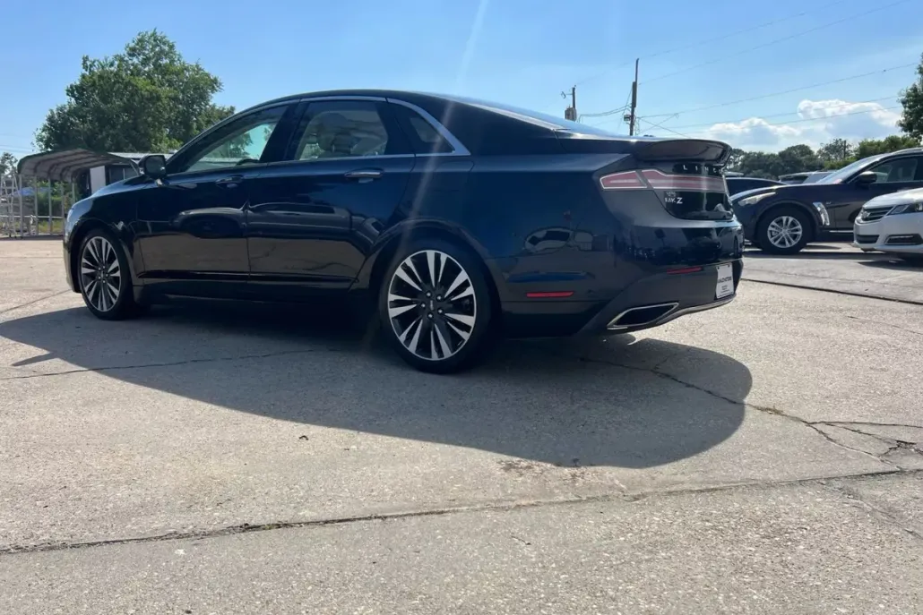 2019 Lincoln MKZ Reserve photo 1