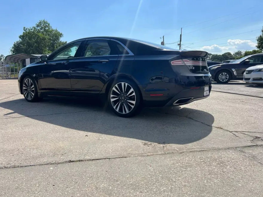 2019 Lincoln MKZ Reserve photo 1