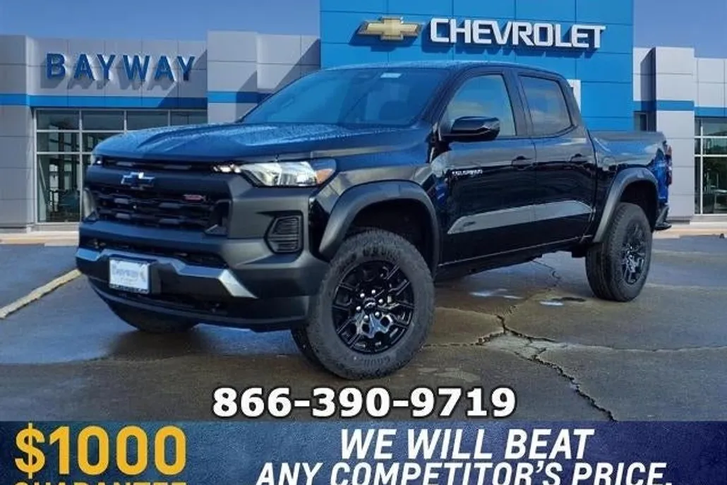 2026 Chevrolet Colorado Trail Boss photo 1