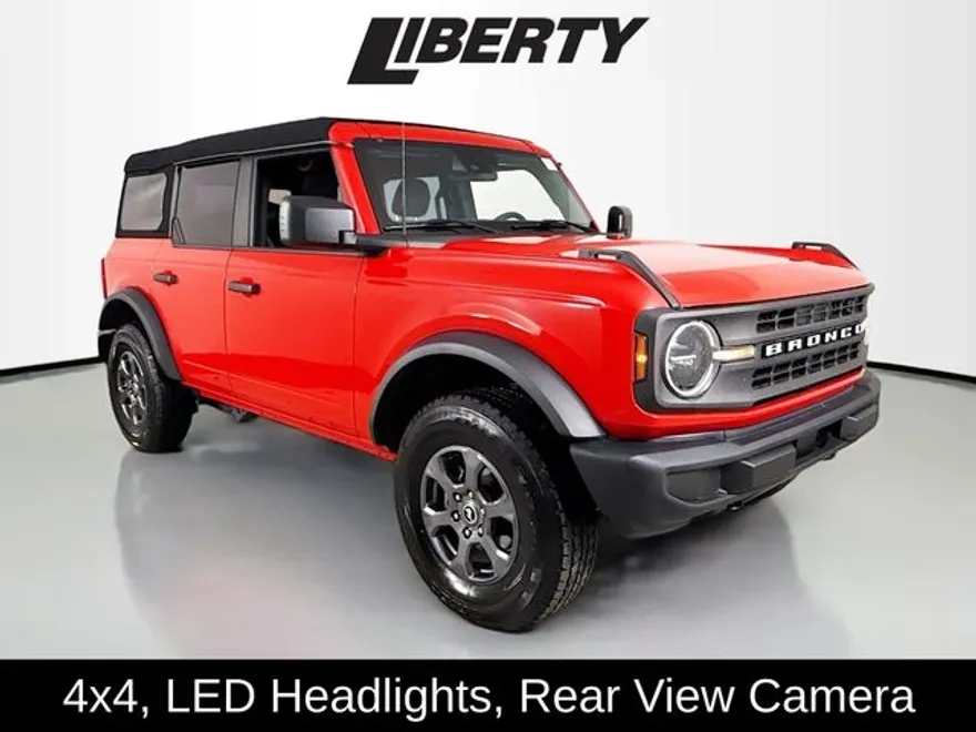 2023 Ford Bronco Base photo 1