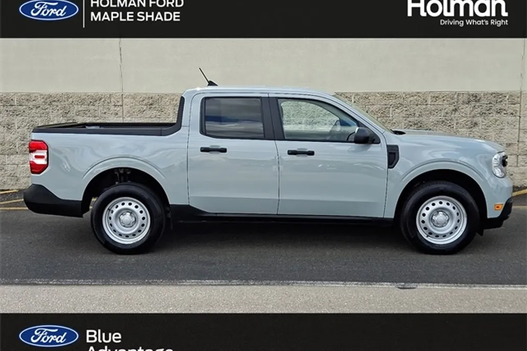 2024 Ford Maverick XL photo 1