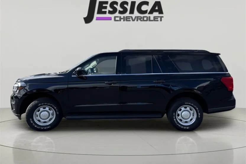 2023 Ford Expedition MAX XL photo 1