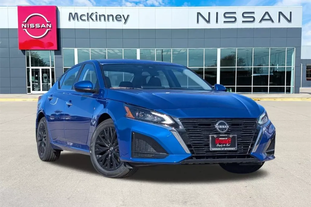 2025 Nissan Altima SV photo 1