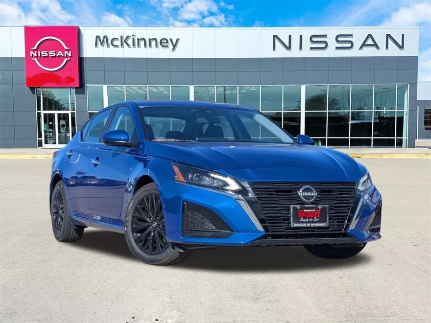 2025 Nissan Altima SV photo 1