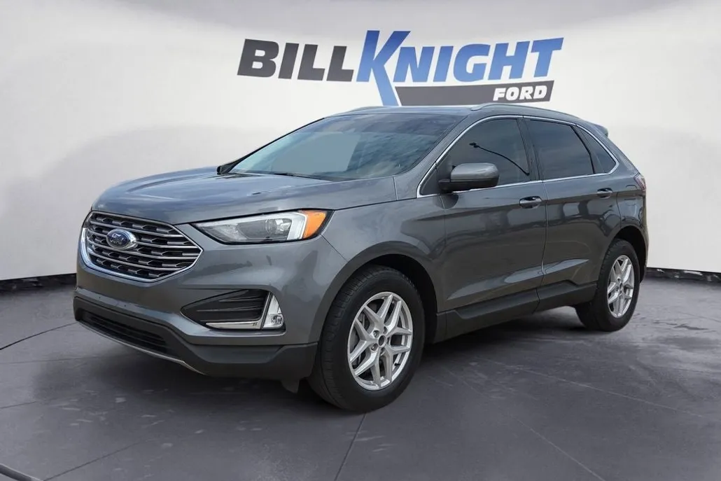 2022 Ford Edge SEL photo 1