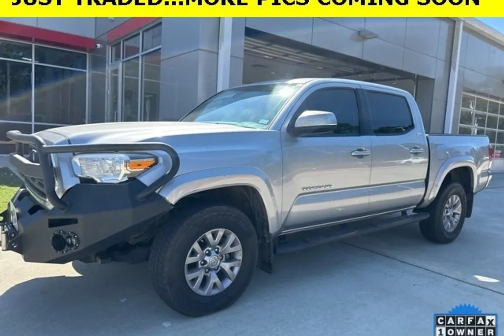 2019 Toyota Tacoma SR5 V6 photo 1