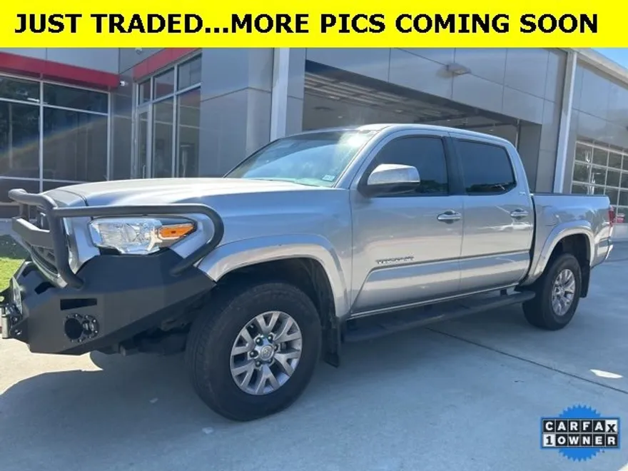 2019 Toyota Tacoma SR5 V6 photo 1