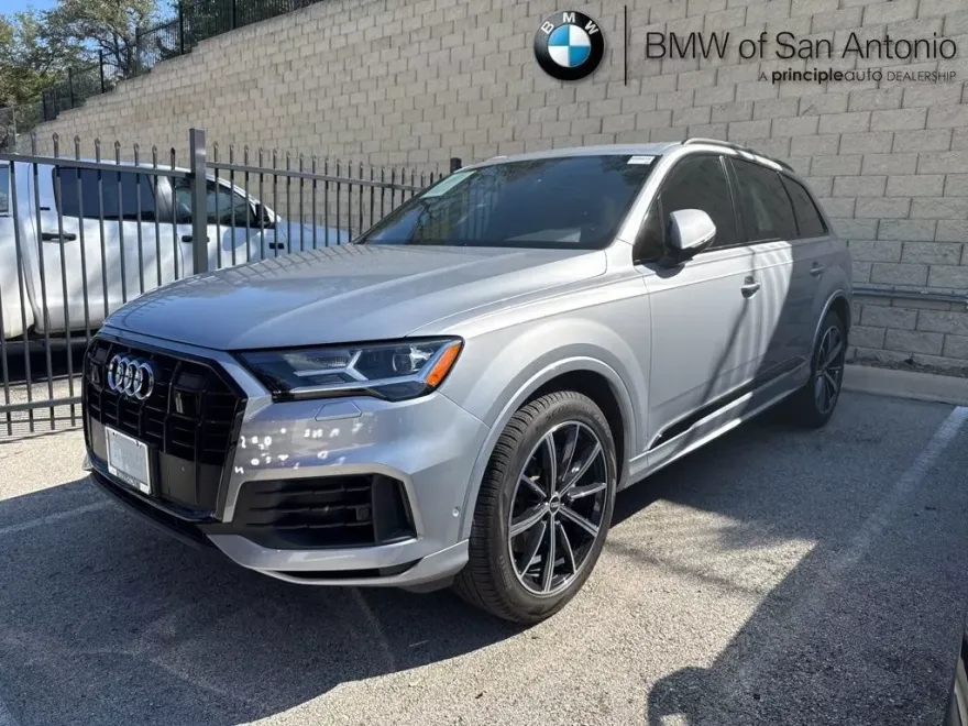 2022 Audi Q7 55 Premium Plus photo 1