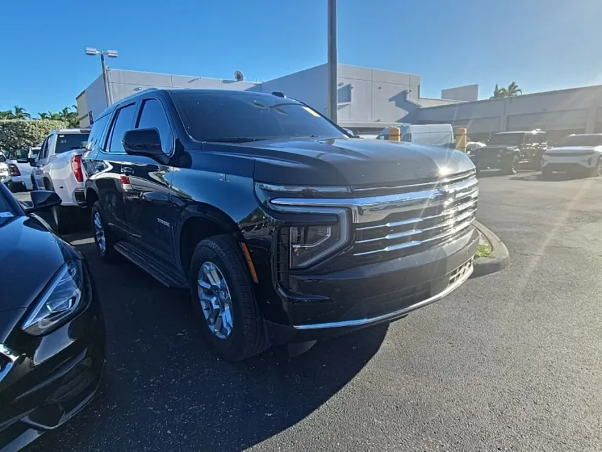 2025 Chevrolet Tahoe LT photo 1