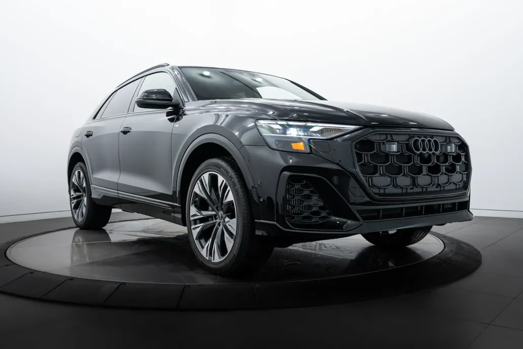 2025 Audi Q8 line Premium Plus photo 1