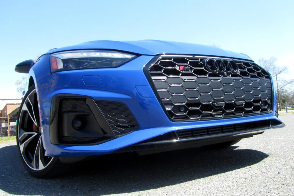 2022 Audi S5 Prestige photo 1