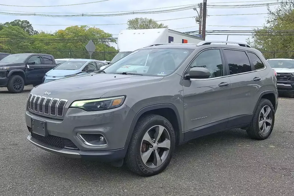 2019 Jeep Cherokee Limited photo 1