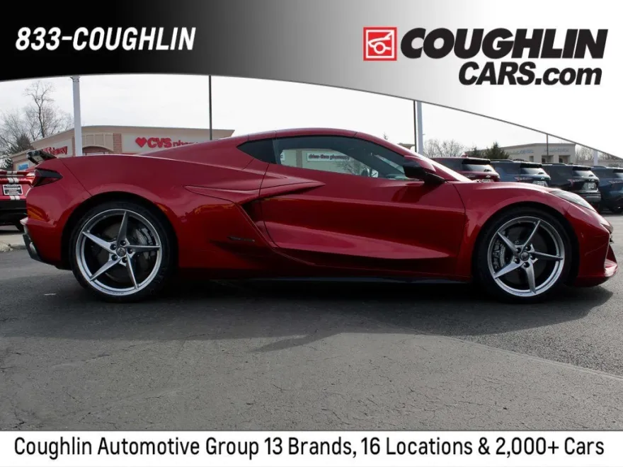 2024 Chevrolet Corvette E-Ray 1LZ photo 1