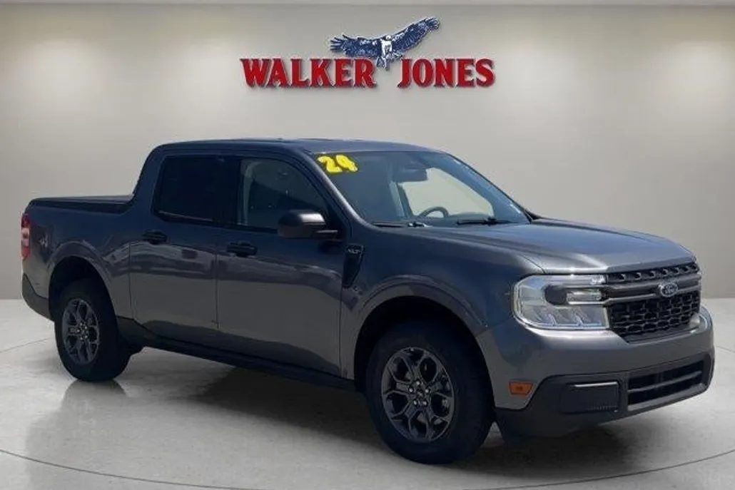 2024 Ford Maverick XLT photo 1