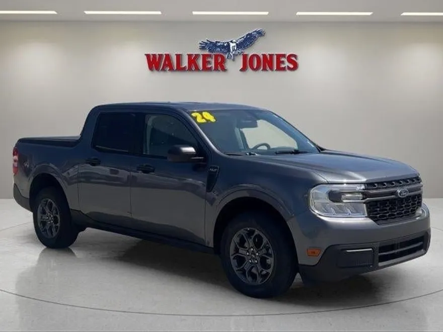 2024 Ford Maverick XLT photo 1