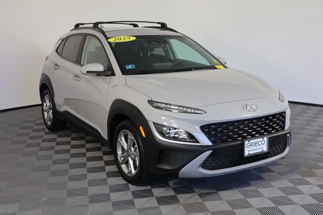 2023 Hyundai Kona SEL photo 1