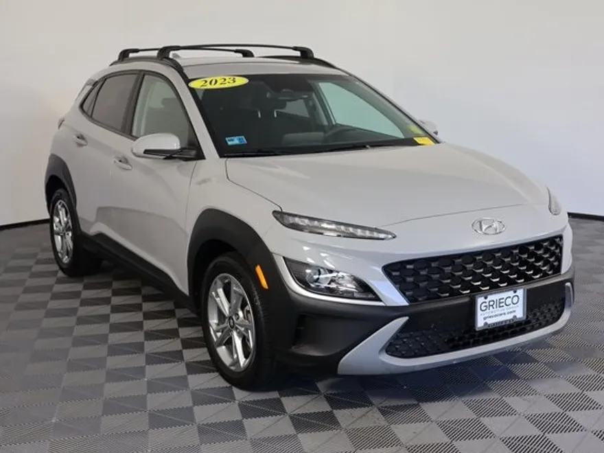2023 Hyundai Kona SEL photo 1