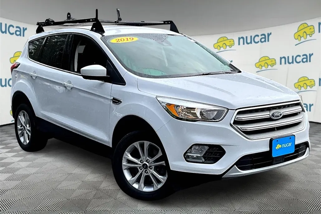 2019 Ford Escape SE photo 1