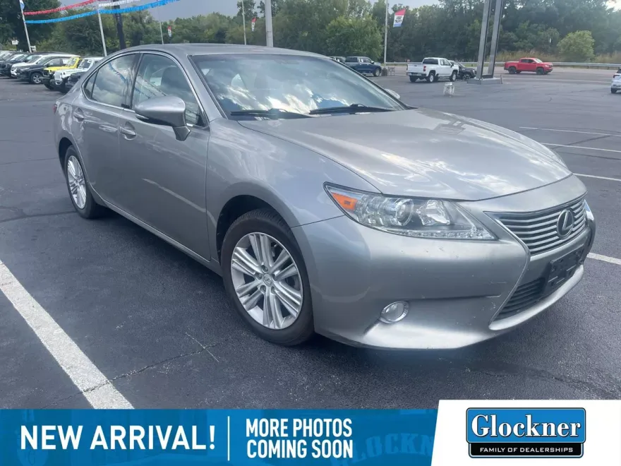 2015 Lexus ES 350 photo 1