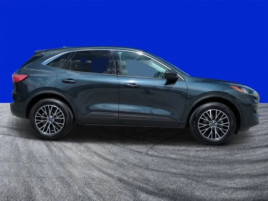 2022 Ford Escape SE Plug-In Hybrid photo 1