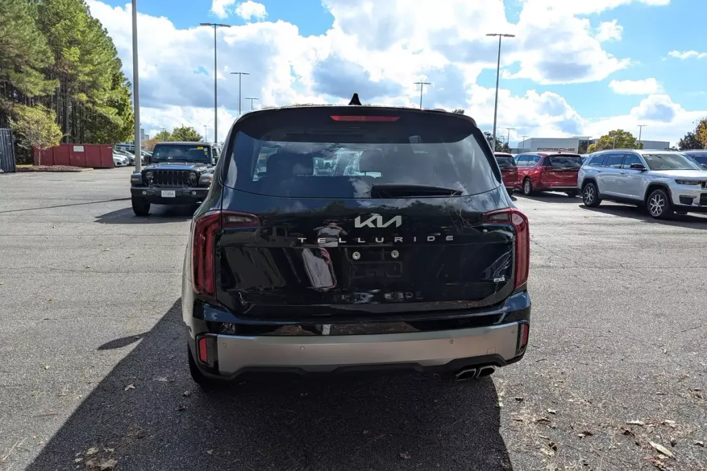 2025 Kia Telluride S photo 1