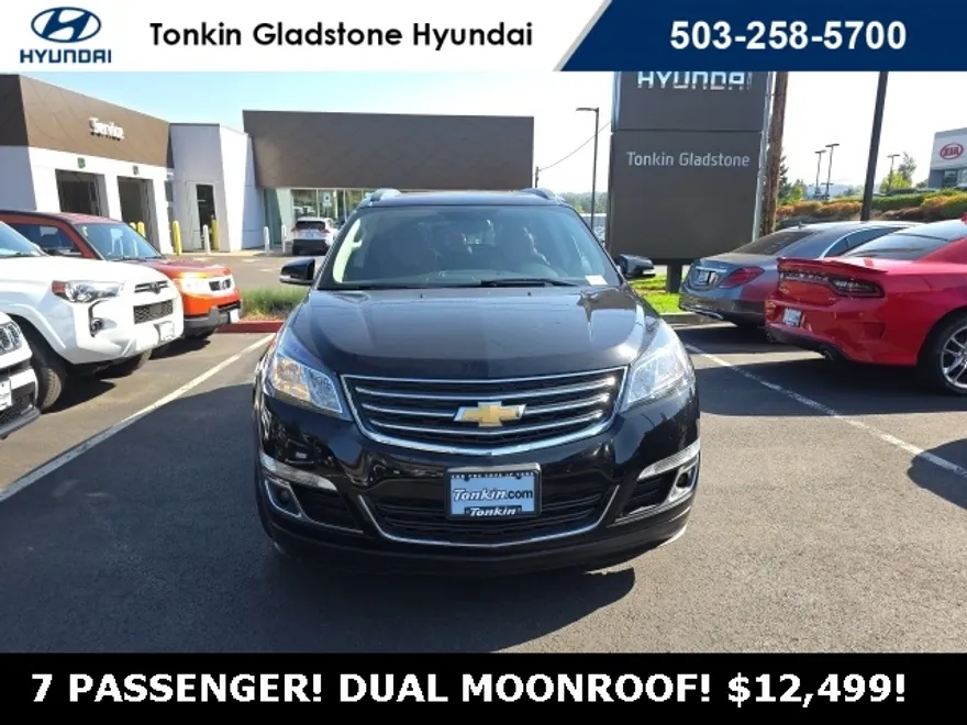 2017 Chevrolet Traverse 2LT photo 1
