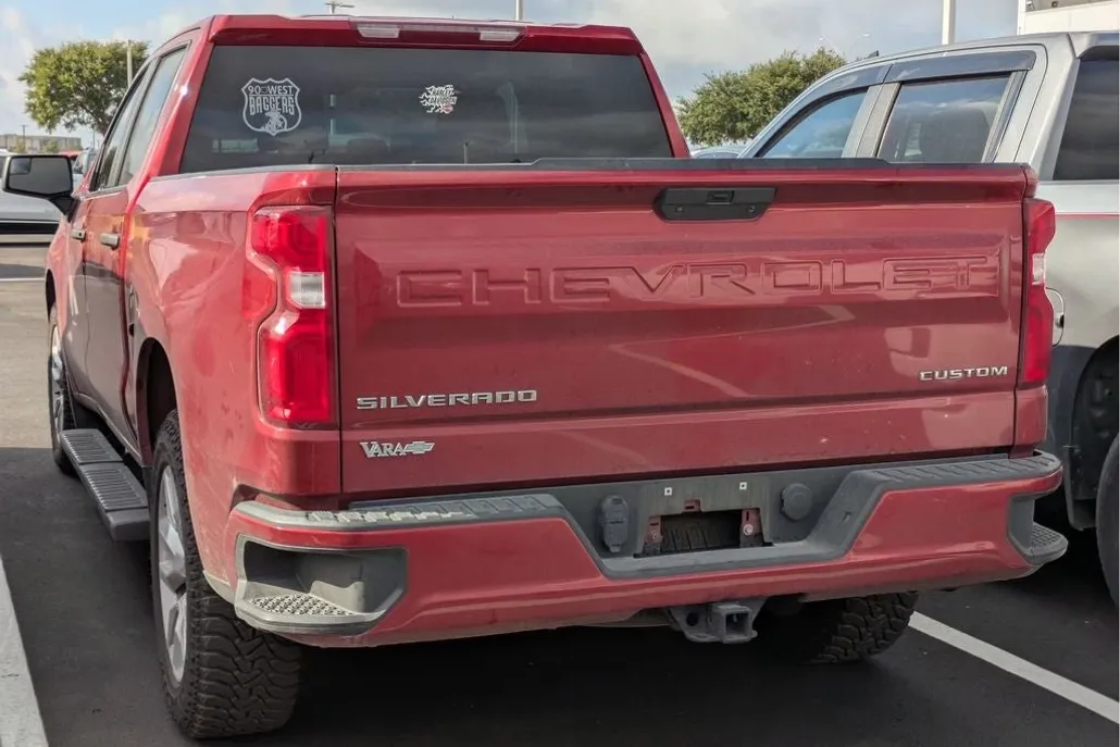 2022 Chevrolet Silverado 1500 Custom photo 1