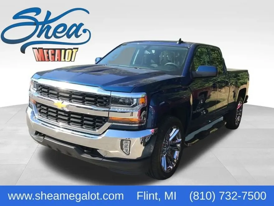 2017 Chevrolet Silverado 1500 LT photo 1