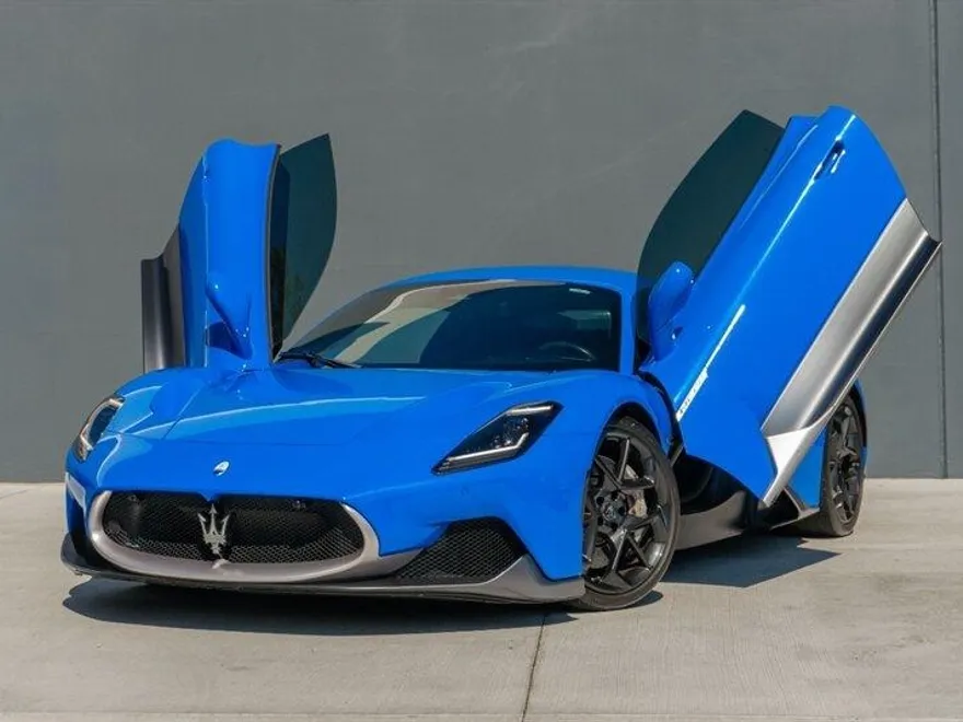 2023 Maserati MC20 Base photo 1