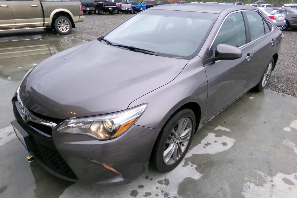 2015 Toyota Camry photo 1