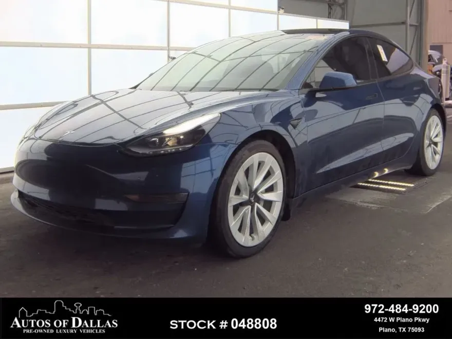 2021 Tesla Model 3 Standard Range Plus photo 1