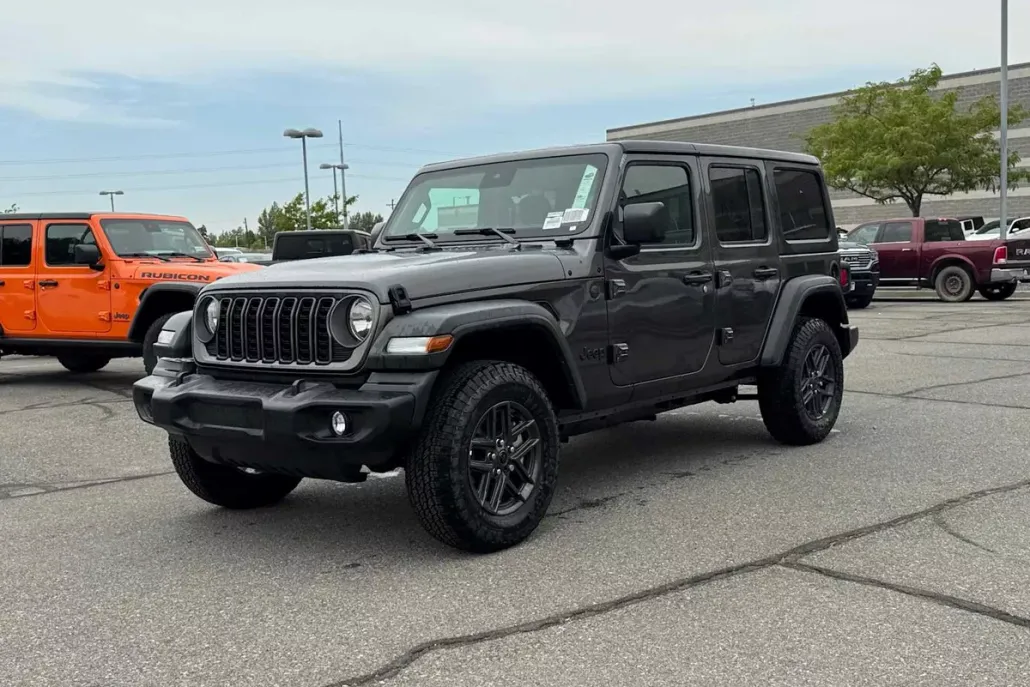 2025 Jeep Wrangler Sport S photo 1