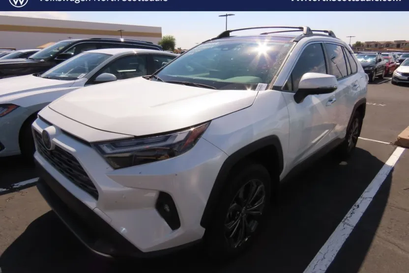 2023 Toyota RAV4 Hybrid Limited photo 1