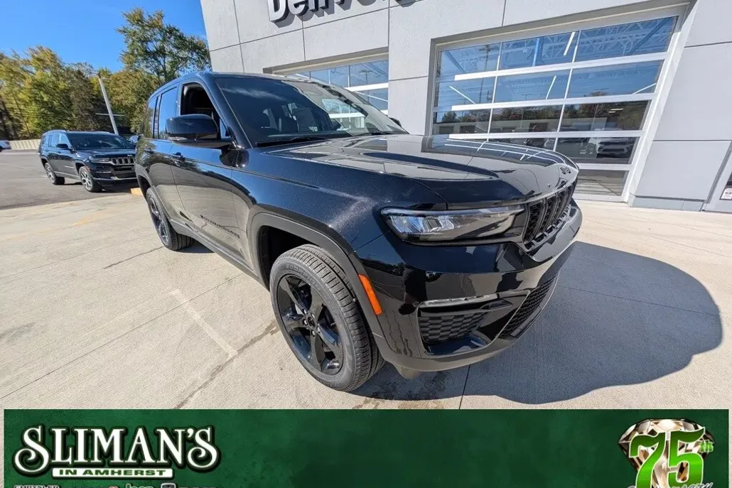 2025 Jeep Grand Cherokee Limited photo 1