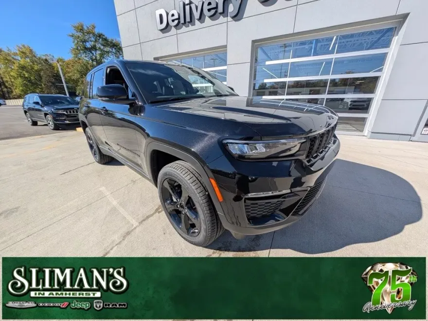 2025 Jeep Grand Cherokee Limited photo 1