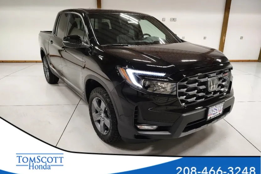 2025 Honda Ridgeline TrailSport photo 1