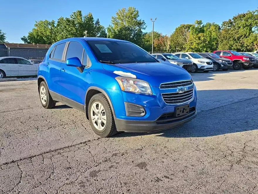 2016 Chevrolet Trax LS photo 1