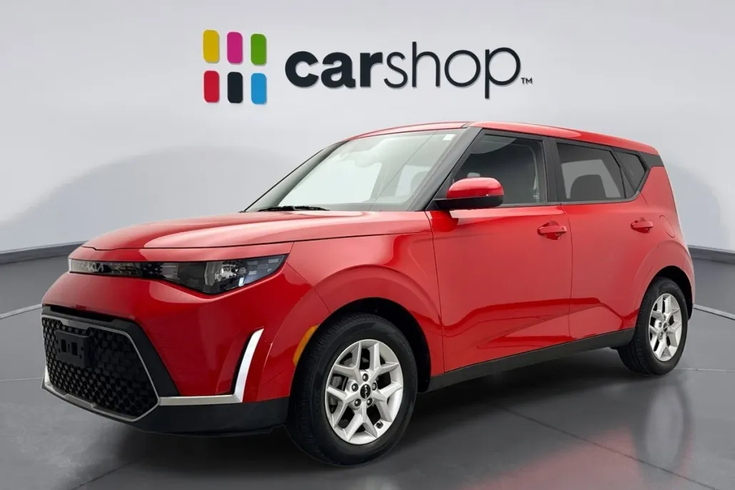 2023 Kia Soul LX S photo 1