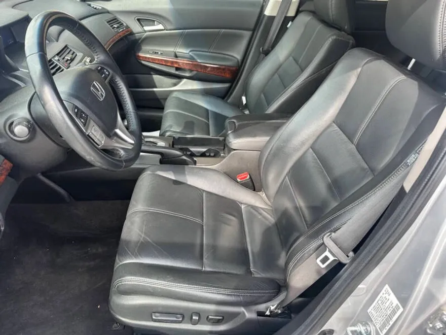 2010 Honda Crosstour EX-L photo 1
