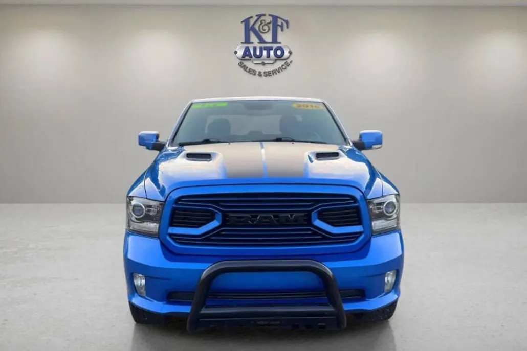2018 Ram 1500 Sport photo 1