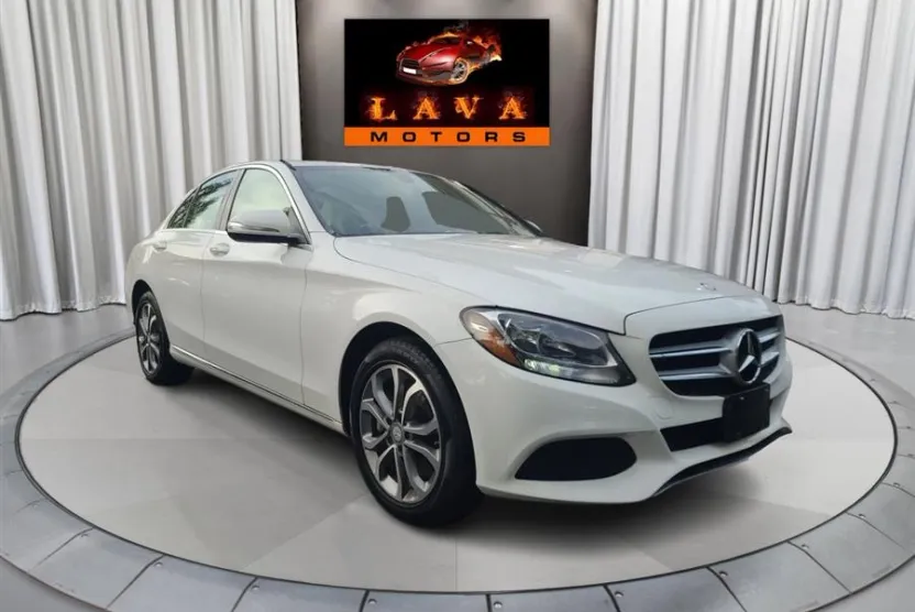 2015 Mercedes Benz C 300 Luxury 4MATIC photo 1