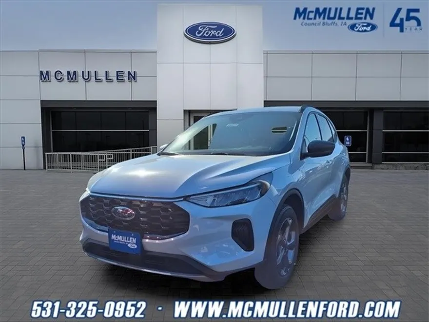 2026 Ford Escape ST-Line photo 1