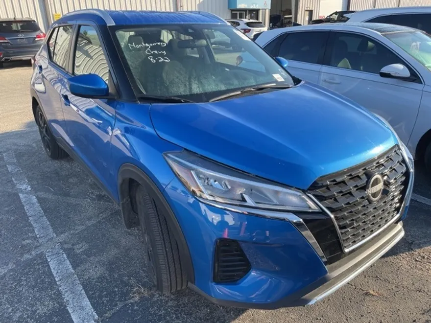 2024 Nissan Kicks SV photo 1